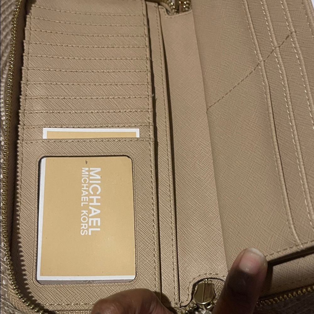Michael Kors Beige and Brown Wristlet Wallet. NWOT - Picture 6 of 15